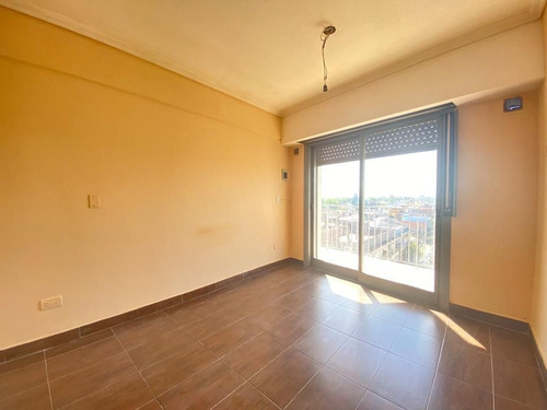 Imagen 22 de 29 de Venta Departamento 5 Ambientes La Tablada Terraza Balcon