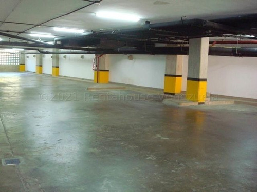 Imagen 17 de 18 de Lomas De Las Mercedes, Apartamento En Venta, Rah # 22-16889, Mary Rangel 0412-9626921
