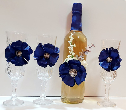 Set De Brindis ( Una Copa Y Botella) Xv Años
