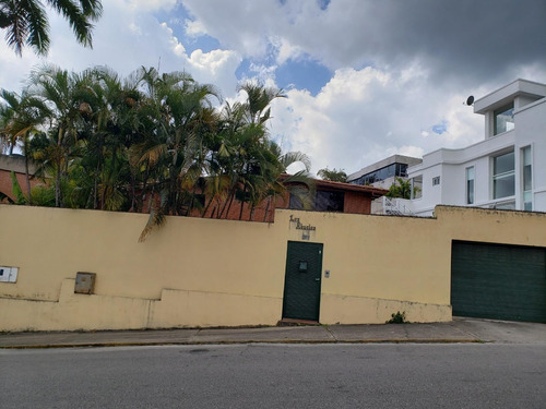 Altamira Excelente Ubicación Casa Con Anexos Independientes Espectacular Terreno 17 Puestos De Estacionamientos Amplio Jardín