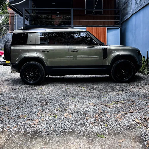 Land Rover Defender S 2020
