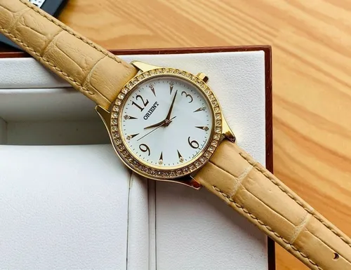 Reloj beige mujer sales