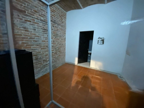 Excelente Casa Con Local Comercial San Miguel Chapultepec