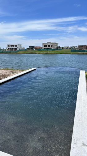 Casa  En Alquiler En Riberas, Puertos, Escobar