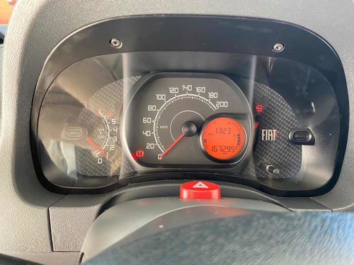 Imagen 8 de 10 de Fiat Palio 2014 1.4 Fire Pack Seg. Confort