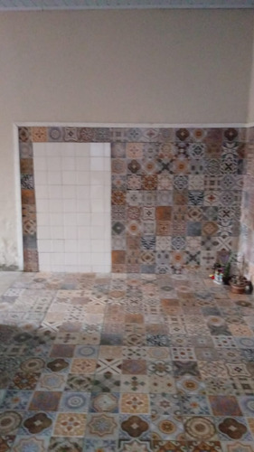 Vendo Casa De 1 Dormitório / Ponto Bom Para Comércio