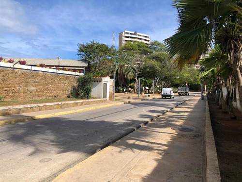 Hermoso Apartamento En El Galeon De Pampatar Ic-00394