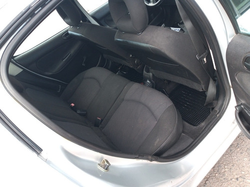 Peugeot 206 1.6 Xr Premium