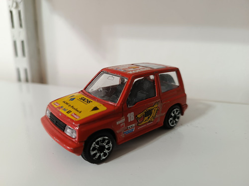 Burago Escala 1/43 - Suzuki Vitara