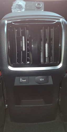 Bestune B70s Commander 2.0l Turbo 221hp 250lb Adas R19 Led