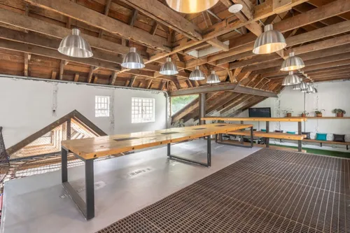 Casa En Arriendo/venta En Bellavista. Cod V22305