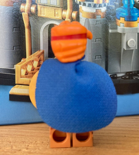 Imagen 2 de 3 de Lego Minifigura Hércules Disney 71024