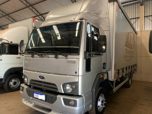 Imagem 1 de 9 de Ford Cargo 1119 C/ Sider 2019