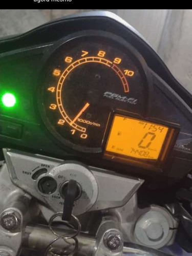Imagem 2 de 3 de Honda Cb 300 2011