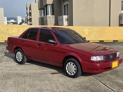 Nissan Sentra 1.6 B13 Lujo
