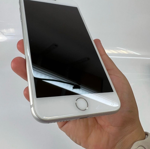 Imagen 8 de 10 de Apple iPhone 8 Plus 64gb Silver Cargador Cable Funda Glass