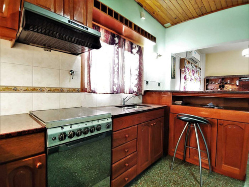 Imagen 9 de 30 de Casa 4 Amb Parque Cochera En Venta En La Tablada