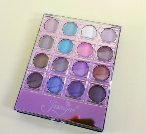 Imagem 5 de 6 de Maquiagem Jasmyne V008-1 Sombra + Blush+ Sombra Cremosa Novo