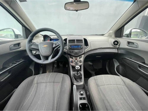 Imagem 5 de 10 de Chevrolet Sonic 1.6 Lt