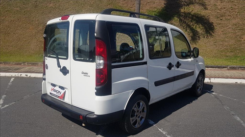 Imagem 3 de 10 de Doblò 1.8 Mpi Essence 7l 16v Flex 4p Manual