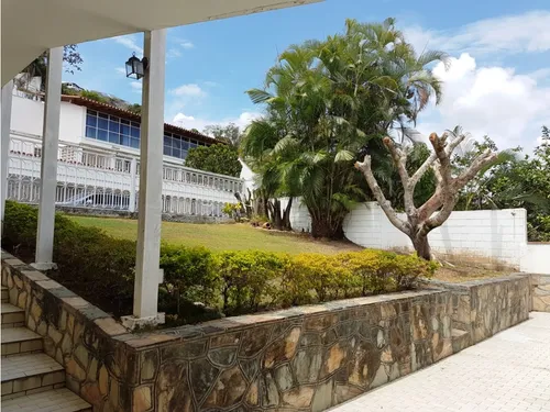 Venta Casa En Prados Del Este