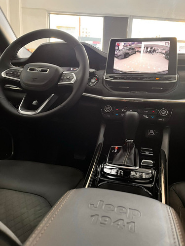 Jeep Commander OVERLAND 2.0T GME AT 4X4