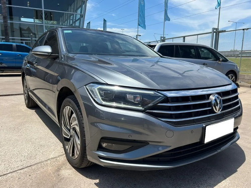 Imagen 8 de 25 de Vento Highline 250tsi Al Us