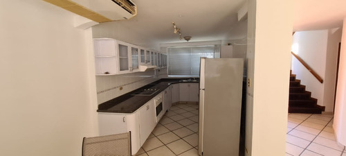 Imagen 5 de 7 de Town House En Venta, Higuerote, Mls# #23-9070 Patrizia Dalto