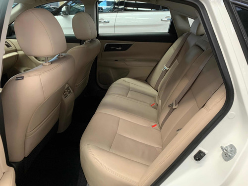 Imagen 6 de 14 de Nissan Altima 2017 3.5 Exclusive Cvt