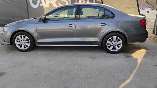 Volkswagen Jetta 2.5 Trendline L5 B A At