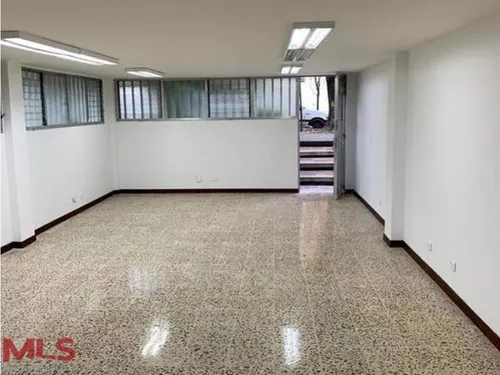 Local O Apartaestudio Cerca De La Estación Flores...(mls#240647)