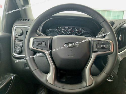 Imagen 14 de 15 de Chevrolet Cheyenne Crew Cab 4x4 Z71 Trail Boss 2021 Cam Rev