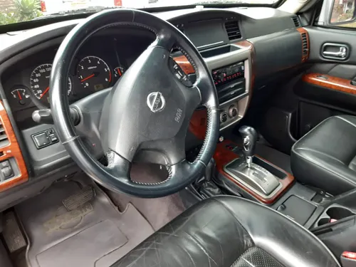 Nissan Patrol 4.8 Y61 Grx