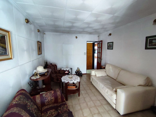 Imagen 4 de 23 de Casa En Venta - B° Las Palmas