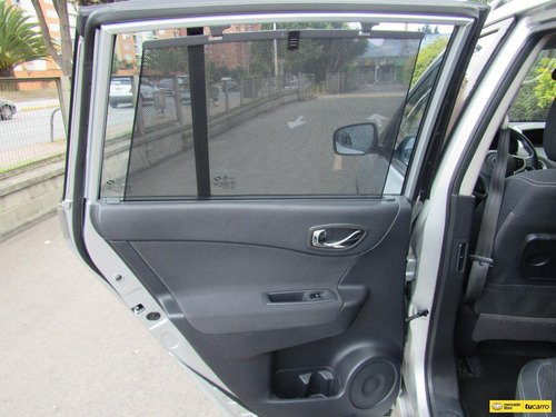 Imagen 11 de 25 de Renault Koleos 2.5 Dynamique 4x4 At
