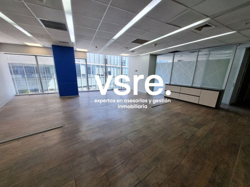 Magnífica Oficina En Piso Alto - Nueva Las Condes