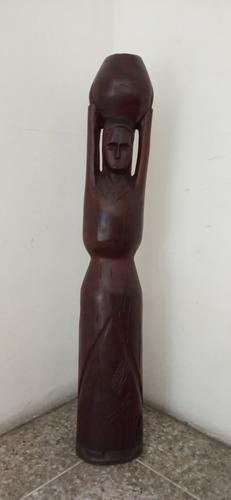 Escultura De Madera Alta