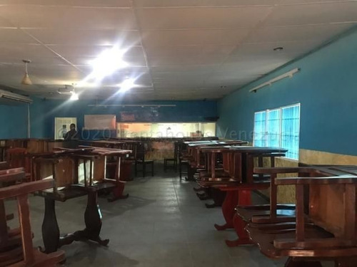Imagen 6 de 13 de Comercial En Venta Ubicado En La Puerta Maraven. Punto Fijo