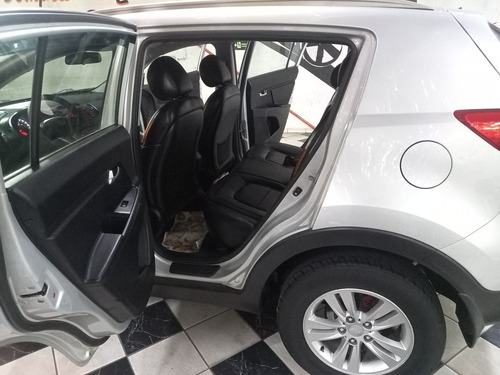 Imagem 11 de 14 de Kia Sportage 2012 2.0 Lx 4x2 Aut. 5p