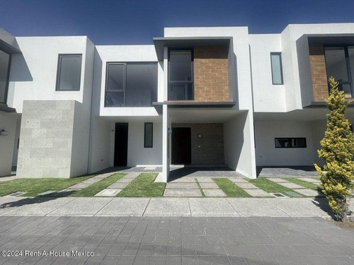 Casa En Venta Toluca, San Mateo Otzacatipan Gis 24-3366