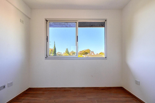 Venta Departamento 2 Ambientes Tigre Centro C Cochera