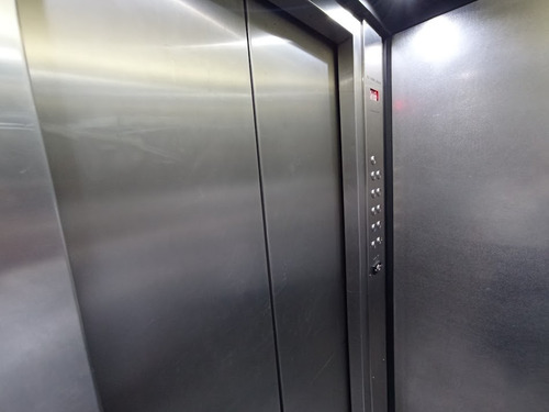Se Ofrece En Venta Comodo Y Centrico Apartamento Ubicado En Centro Parque Caracas La Candelaria