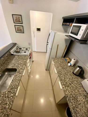 1 Dormitorio Amplio Cerca Del Sanatorio Allende