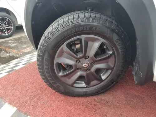 Renault Duster Oroch 2.0 Mt
