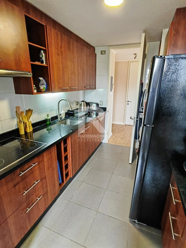 Amplio Departamento 3 Dorm Y 2 Estac. A 2 Cuadras Costanera