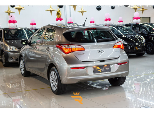 Hyundai HB20 1.6 COMFORT PLUS 16V FLEX 4P AUTOMÁTICO