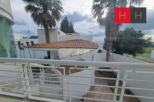 Casa En Venta En Puebla, Fuentes De Moratilla