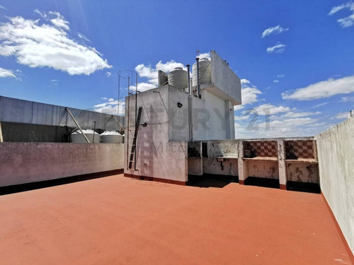 Imagen 10 de 12 de Departamento De 2 Dormitorios En Venta, La Plata