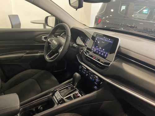 Imagen 22 de 24 de Compass Sport 1.3 T270