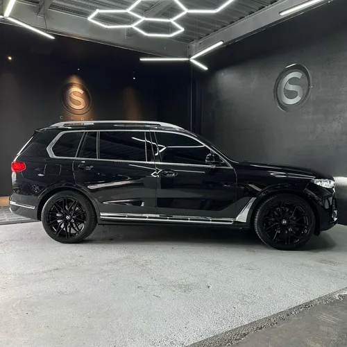 BMW X7 3.0 Xdrive 40i Pure Excelence